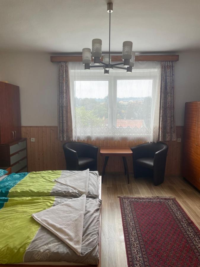 فندق Penzion Fontana Náměšť nad Oslavou المظهر الخارجي الصورة